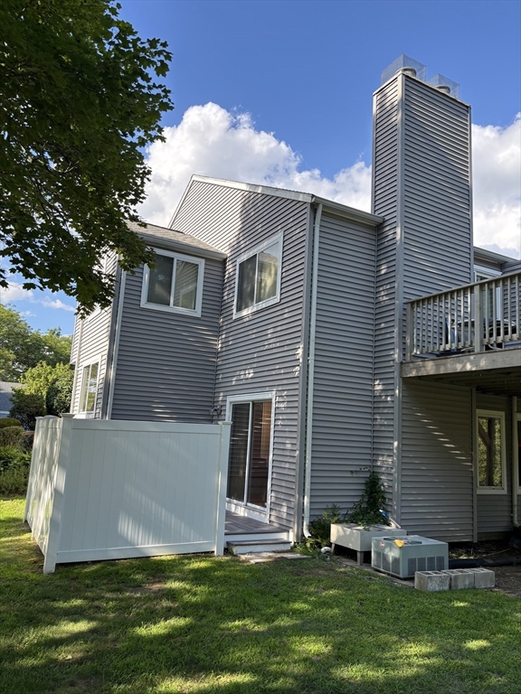 5 Autumn Lane, Unit 5 Amherst, MA 01002 - Photo 1 of 18 Gallery Image 1