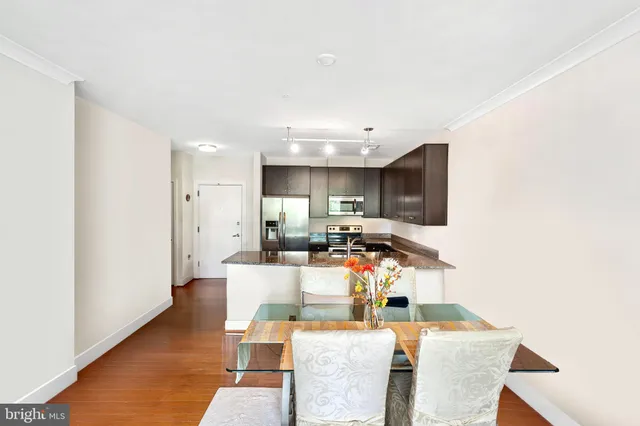 $436,000 | 915 North Patrick Street, Unit 206, Alexandria, VA 22314