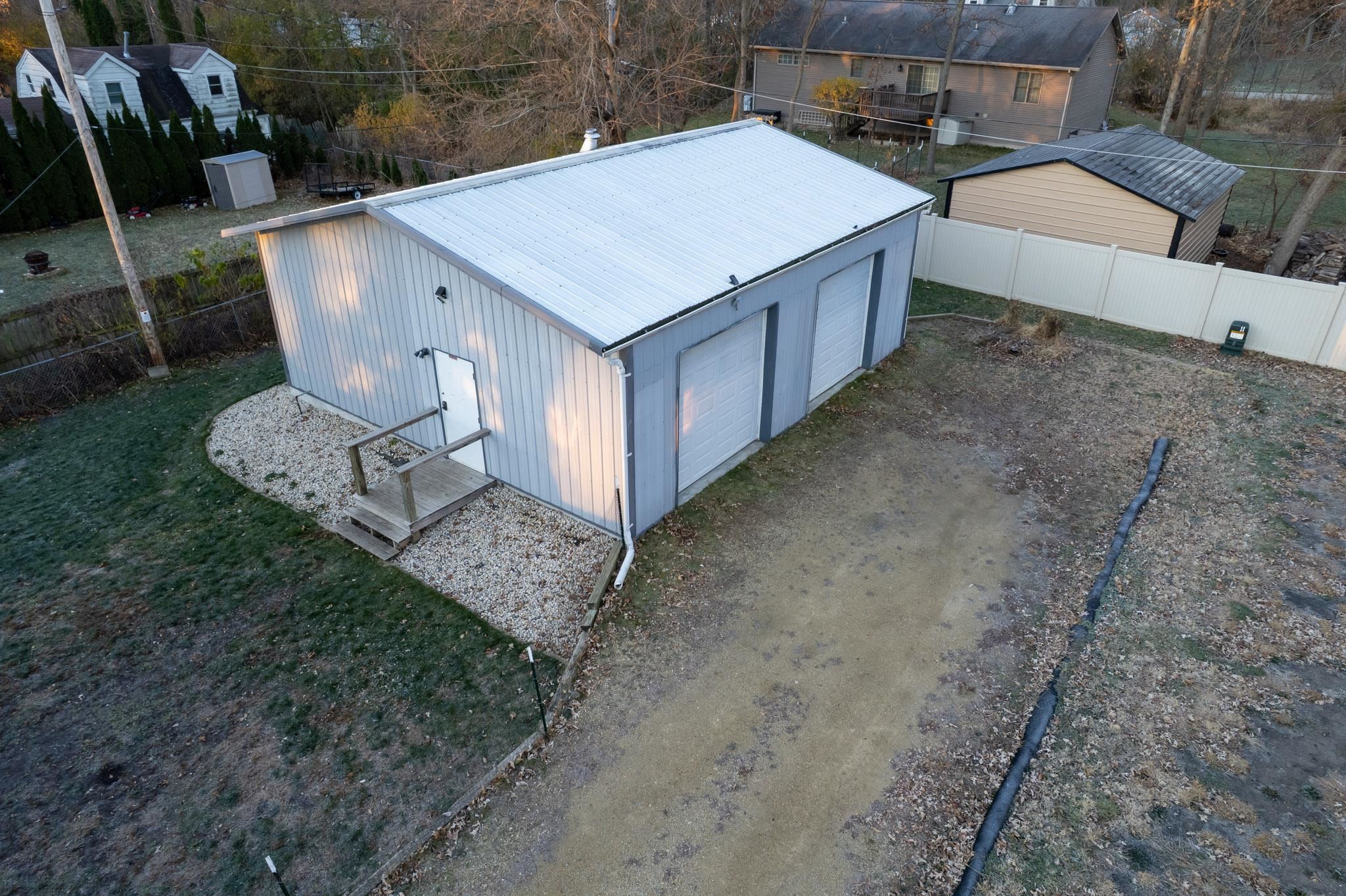 N1047 Olson Road Edgerton, WI 53534 - Photo 4 of 31