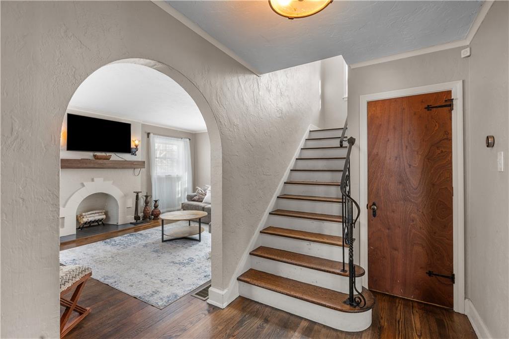 2814 Graham Boulevard Pittsburgh, PA 15235 - Photo 5 of 30