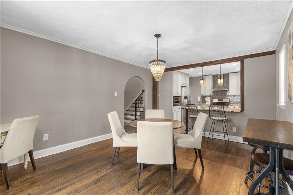 2814 Graham Boulevard Pittsburgh, PA 15235 - Photo 9 of 30