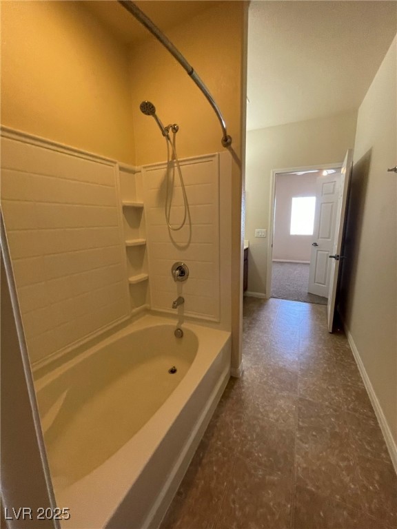 10519 Hedge View Avenue Las Vegas, NV 89129 - Photo 21 of 39 Bathroom with baseboards and bathtub / shower comb