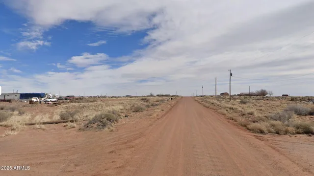 $2,497 | 7761 Pinto Street, Unit 115, Holbrook, AZ 86029