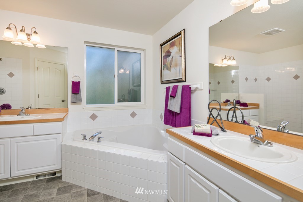 17029 3rd Place West Bothell, WA 98012 - Photo 16 of 25