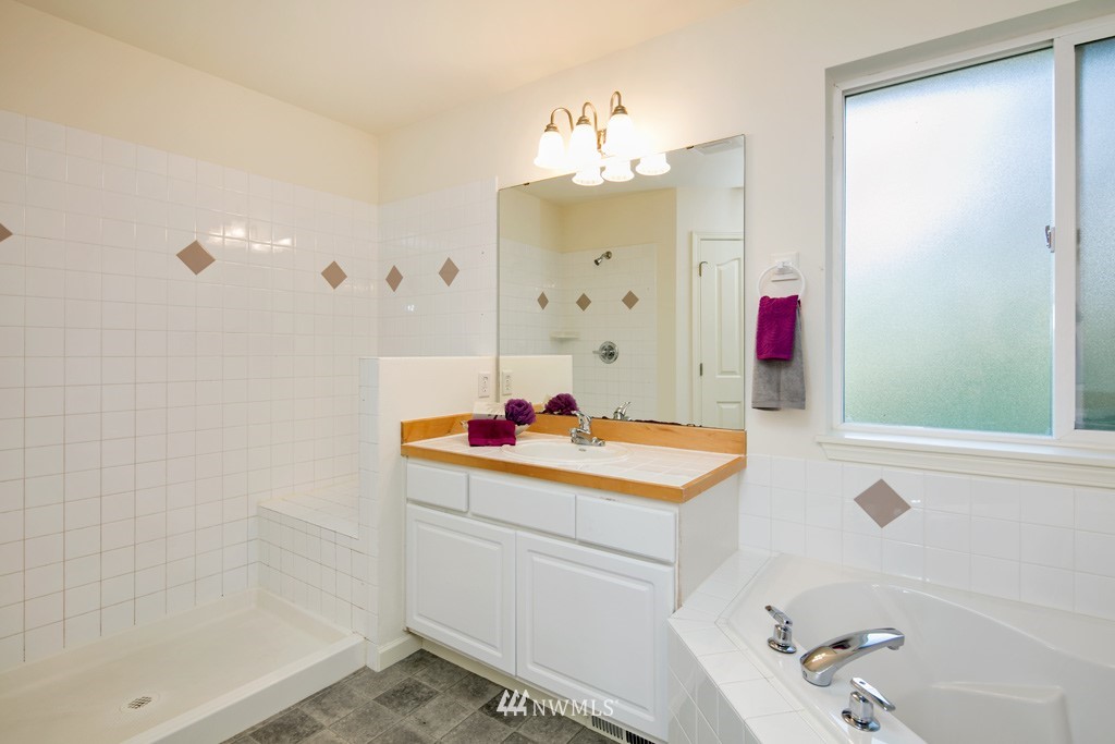 17029 3rd Place West Bothell, WA 98012 - Photo 17 of 25