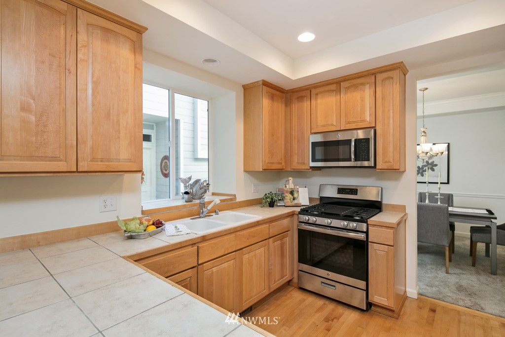 17029 3rd Place West Bothell, WA 98012 - Photo 4 of 25