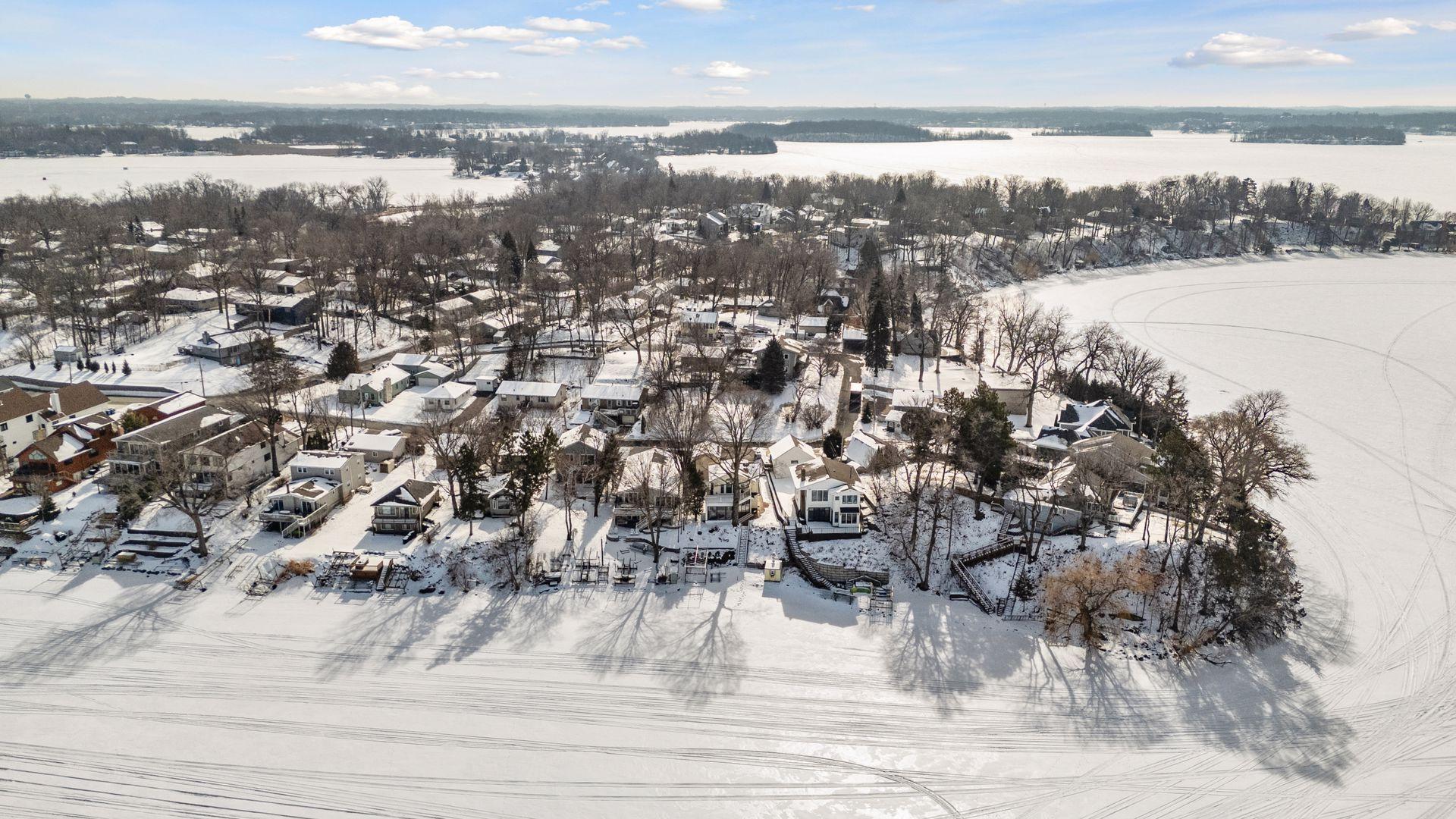 5338 Piper Road Mound, MN 55364 - Photo 13 of 57