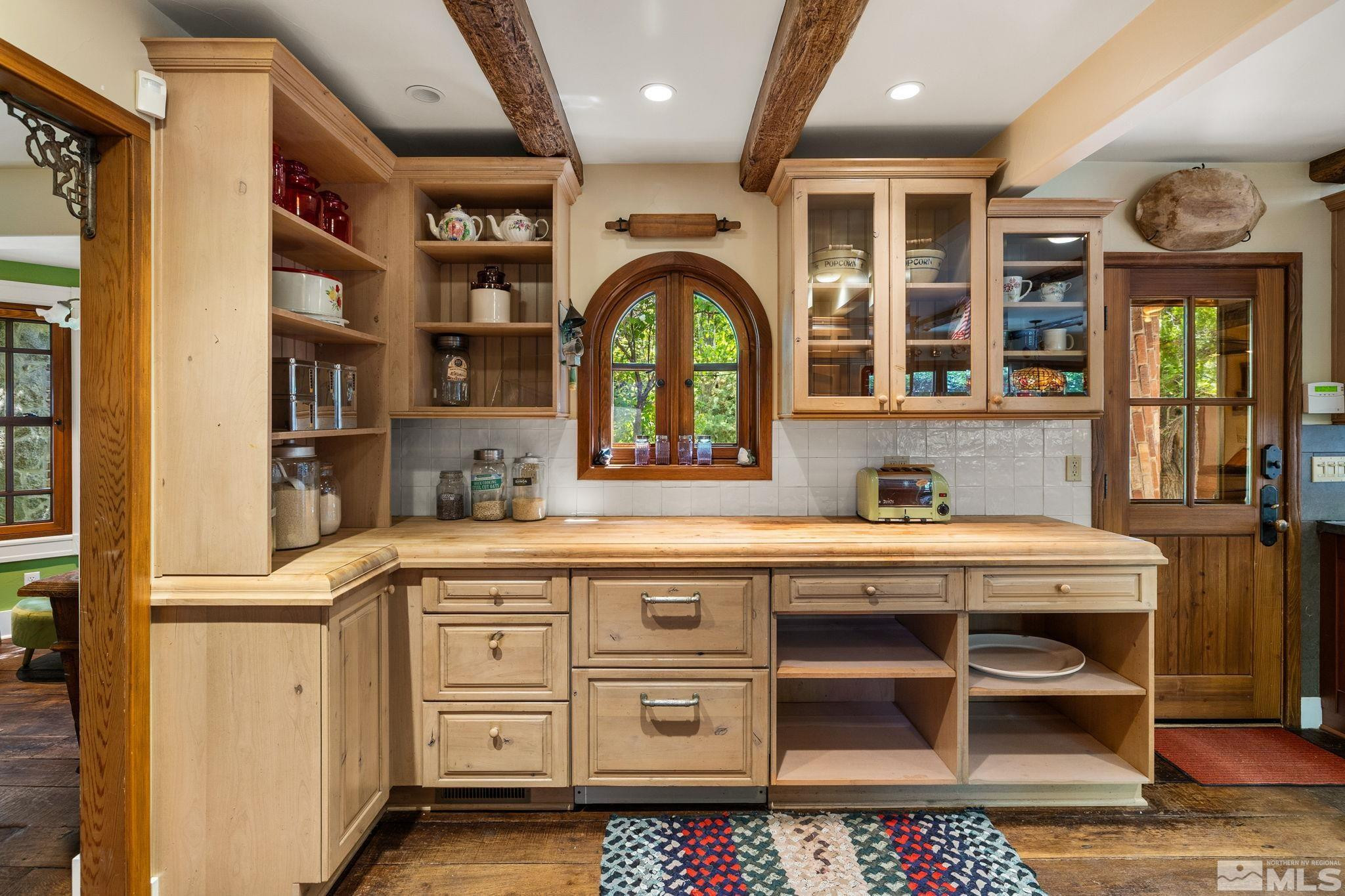 1555 Marsh Avenue Reno, NV 89509 - Photo 19 of 84 Photo 14