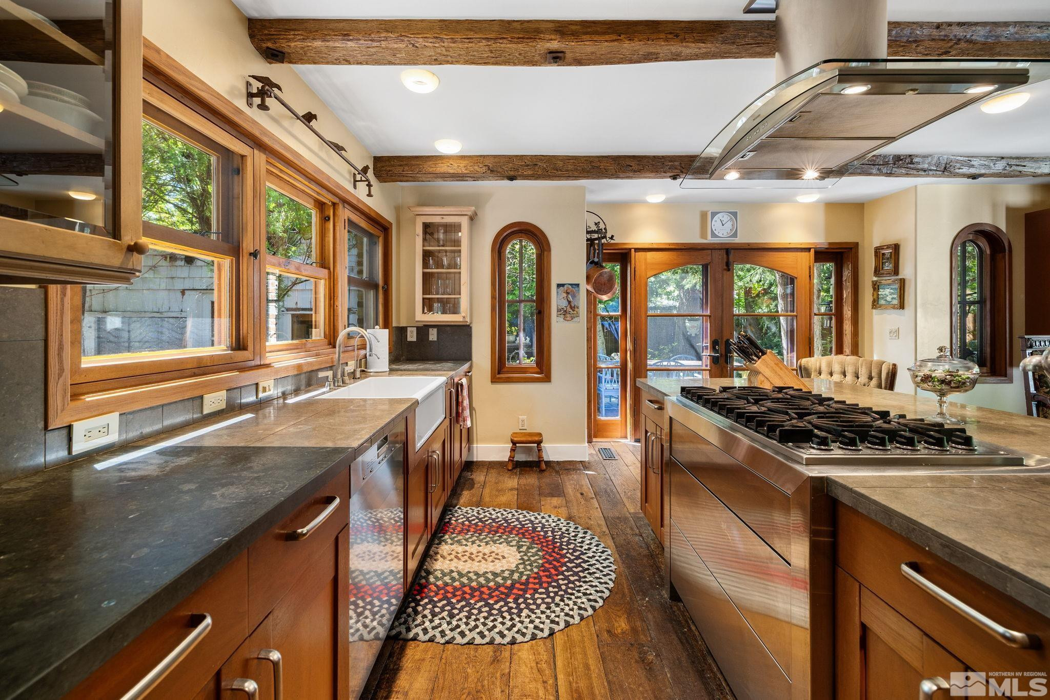 1555 Marsh Avenue Reno, NV 89509 - Photo 22 of 84 Photo 11