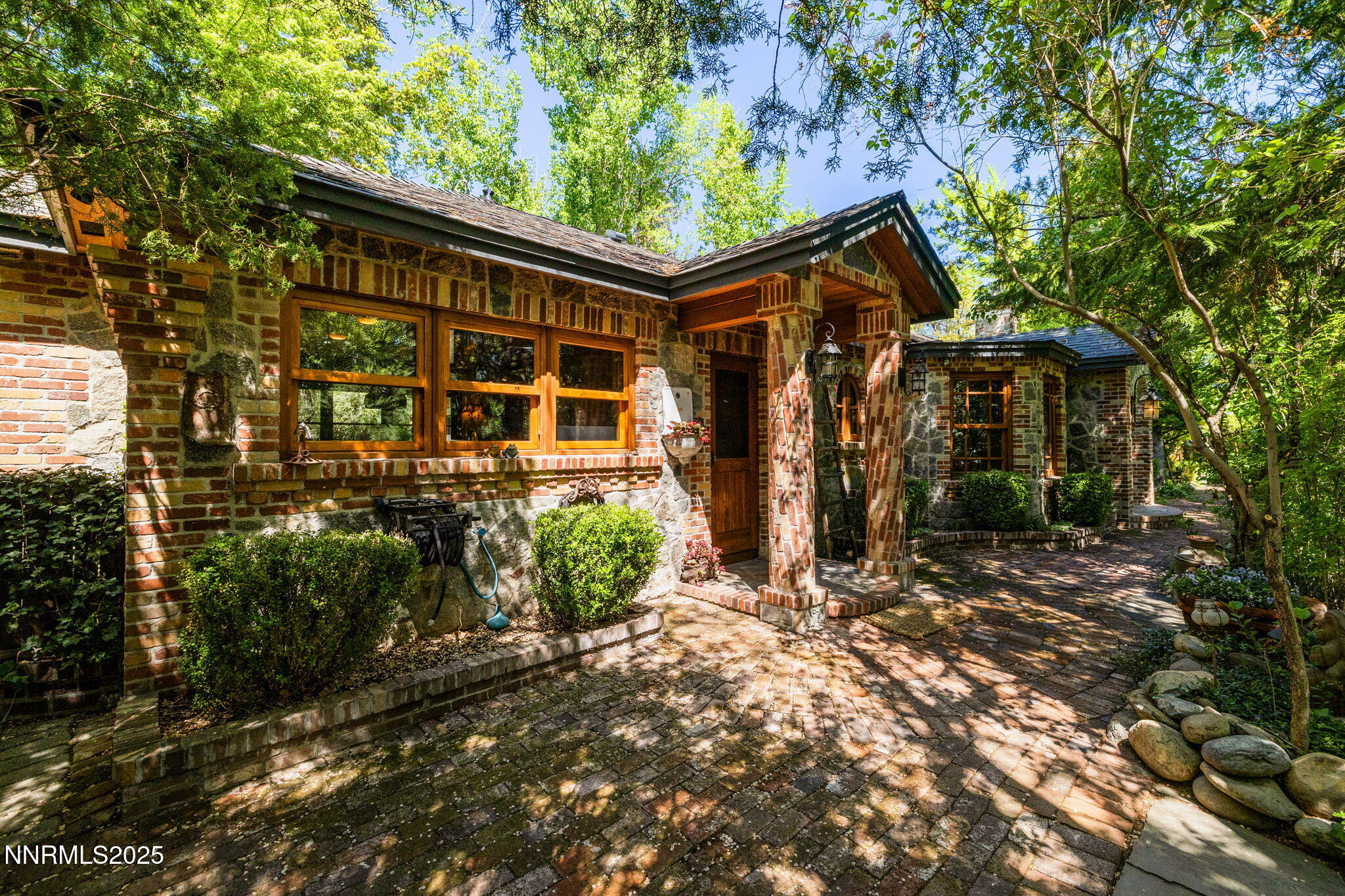 1555 Marsh Avenue Reno, NV 89509 - Photo 8 of 84 71-web-or-mls-1555 Marsh-48