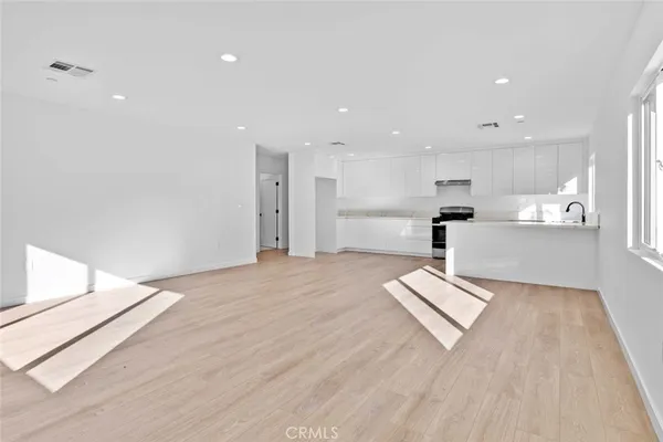 $1,650,000 | 6842 Cedros Avenue, Van Nuys, CA 91405