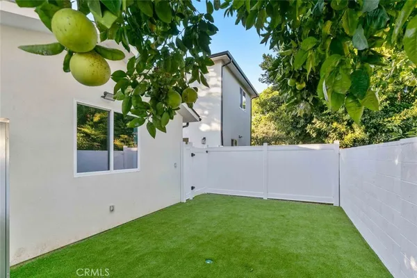 $1,650,000 | 6842 Cedros Avenue, Van Nuys, CA 91405