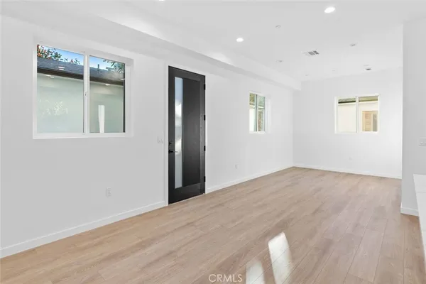 $1,650,000 | 6842 Cedros Avenue, Van Nuys, CA 91405