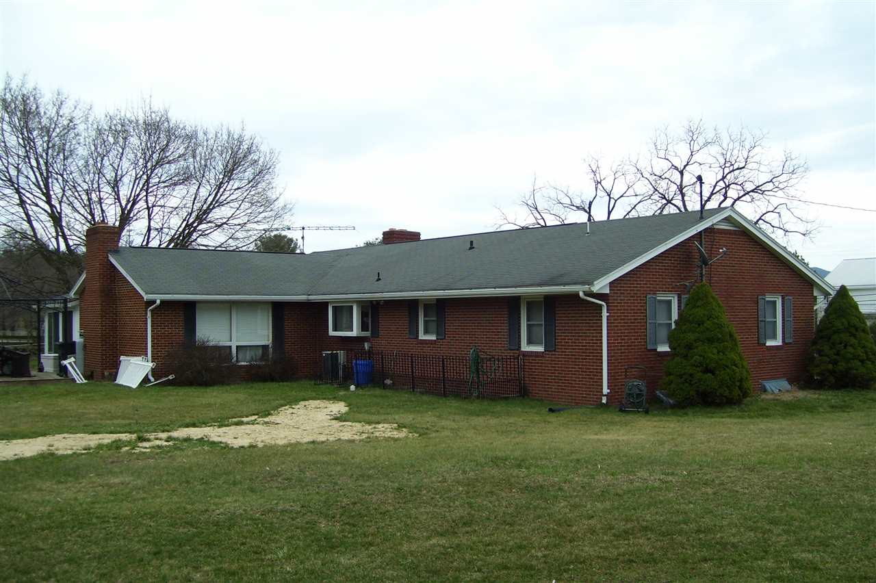 12427 Rockingham Pike Elkton, VA 22827 - Photo 3 of 23 Gallery Image 3