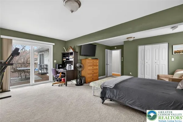 $389,000 | 1386 Jefferson Street, Hellertown, PA 18055