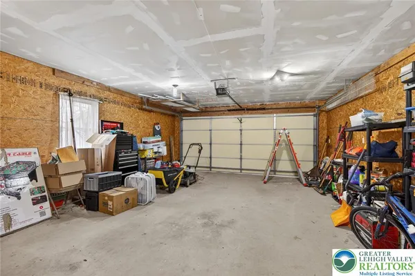 $389,000 | 1386 Jefferson Street, Hellertown, PA 18055