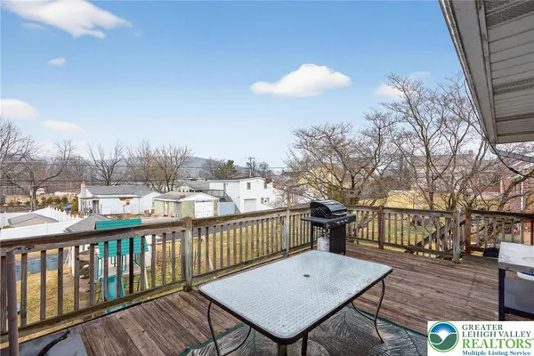 $389,000 | 1386 Jefferson Street, Hellertown, PA 18055