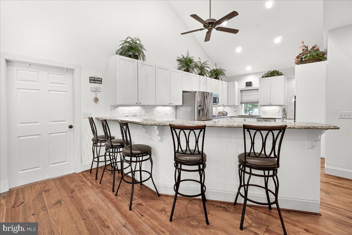 2516 Daisy Road Woodbine, MD 21797 - Photo 16 of 78 Modern kitchen with elegant finishes.