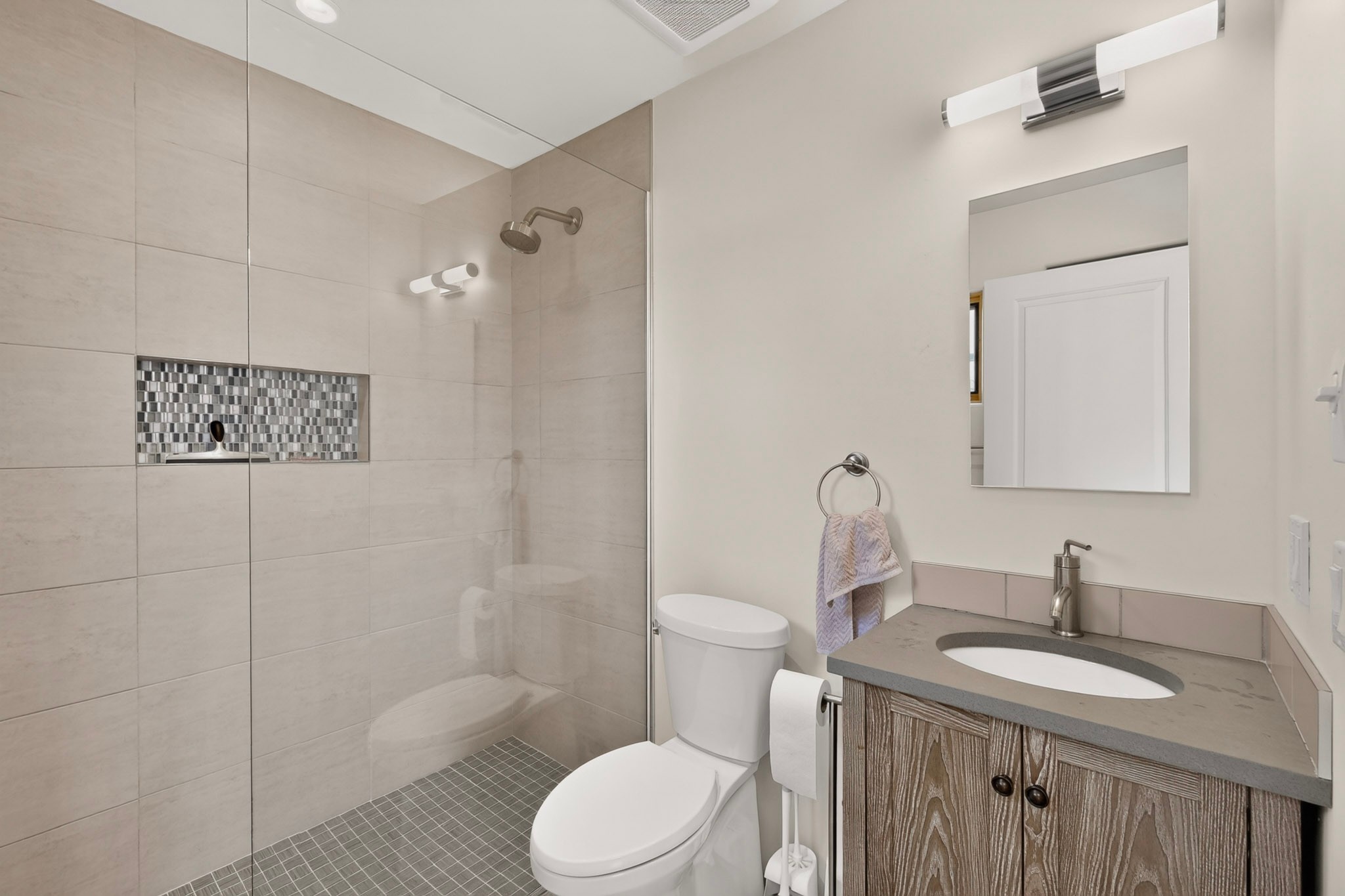 39 Cuesta Road Santa Fe, NM 87508 - Photo 65 of 70 Studio bathroom