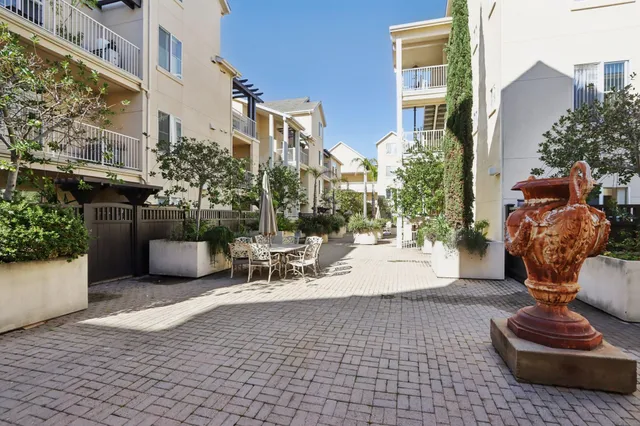 $729,888 | 2255 Showers Drive, Unit 111, Mountain View, CA 94040