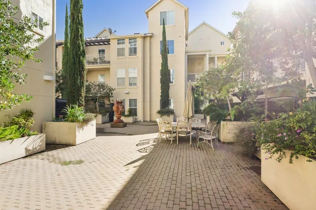 $729,888 | 2255 Showers Drive, Unit 111, Mountain View, CA 94040