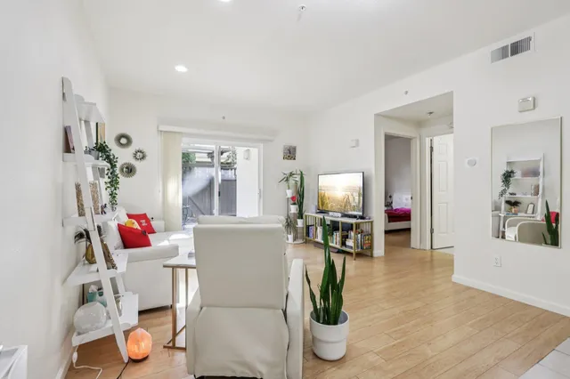 $729,888 | 2255 Showers Drive, Unit 111, Mountain View, CA 94040