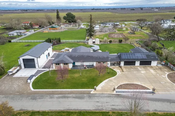 $999,750 | 1559 Daphne Lane, Yuba City, CA 95993