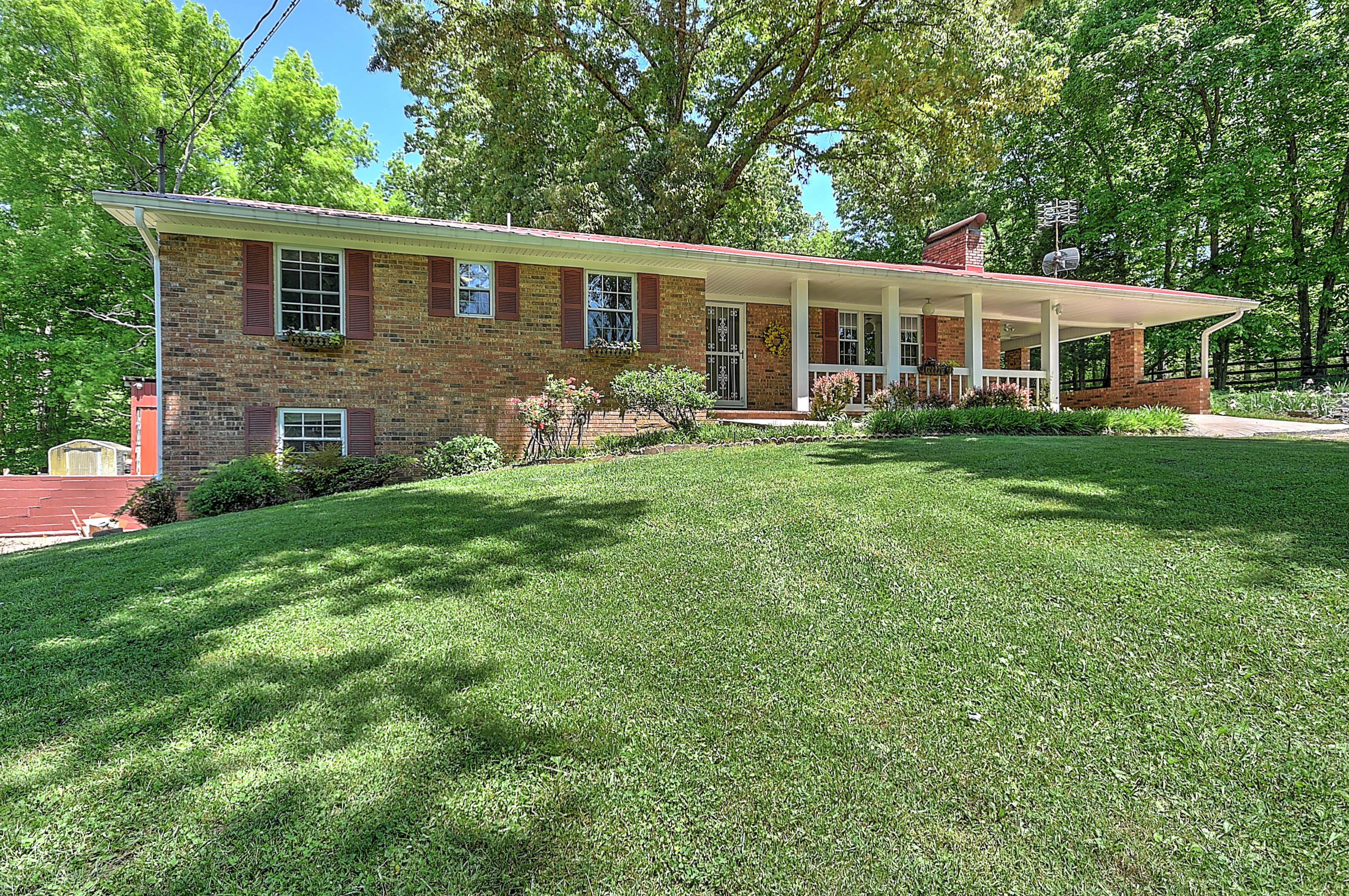 2185 Justice Road Afton, TN 37616 - Photo 4 of 53 Justice-4