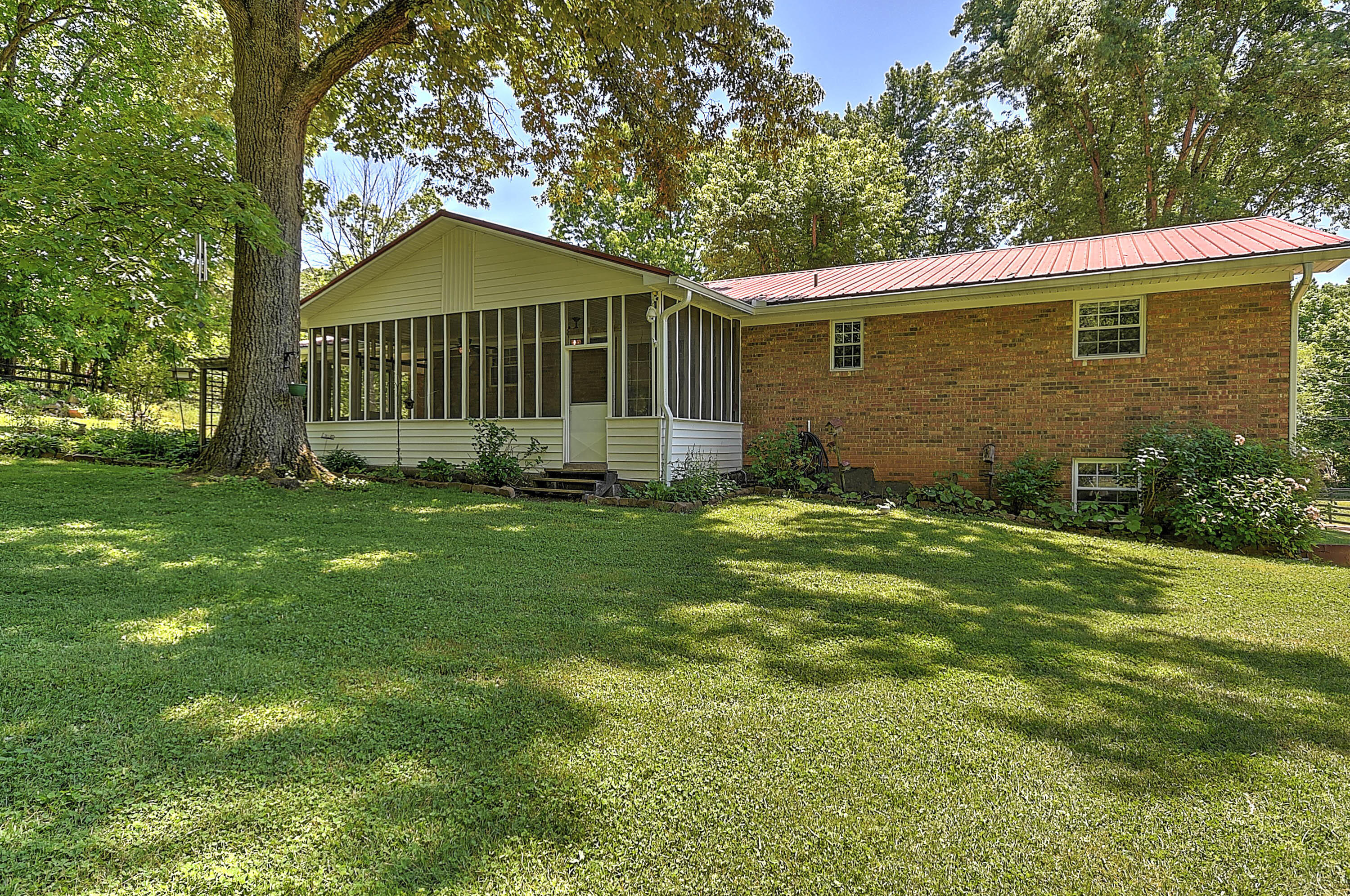 2185 Justice Road Afton, TN 37616 - Photo 46 of 53 Justice-46