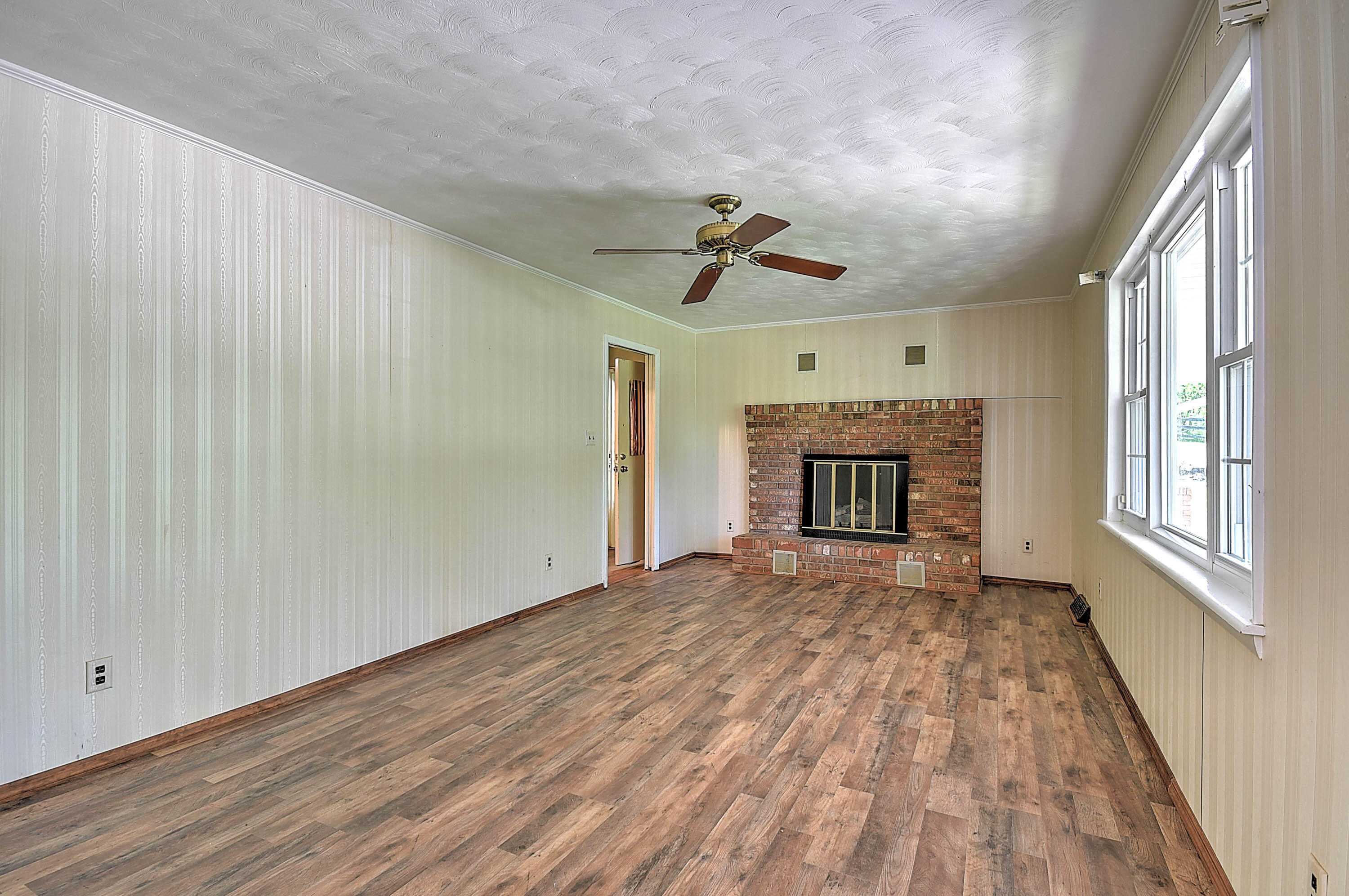 2185 Justice Road Afton, TN 37616 - Photo 5 of 53 Justice-5