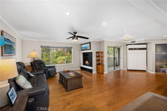 $1,109,000 | 206 Avenida Montalvo, Unit 5, San Clemente, CA 92672