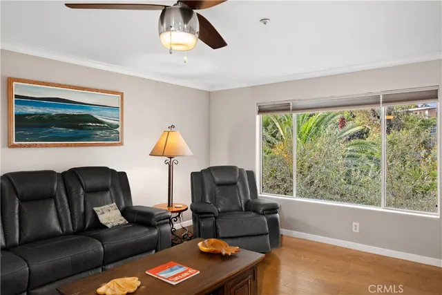 $1,199,000 | 206 Avenida Montalvo, Unit 5, San Clemente, CA 92672