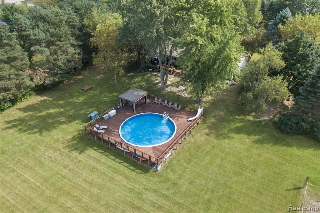 8265 Hogan Road Fenton, MI 48430 - Photo 37 of 46