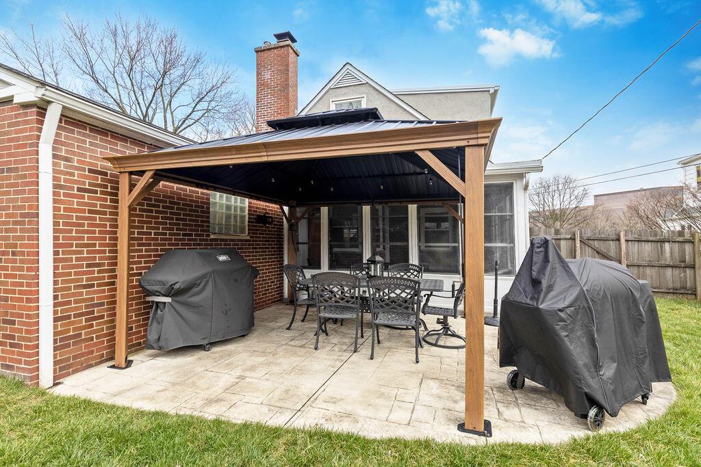 1445 Ashdowne Road Columbus, OH 43221 - Photo 33 of 54 33