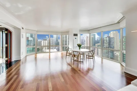 $1,280,000 | 100 East Huron Street, Unit 3505, Chicago, IL 60611