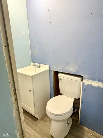 $105,000 | 802 1/2 North Mulberry Street, Muncie, IN 47305