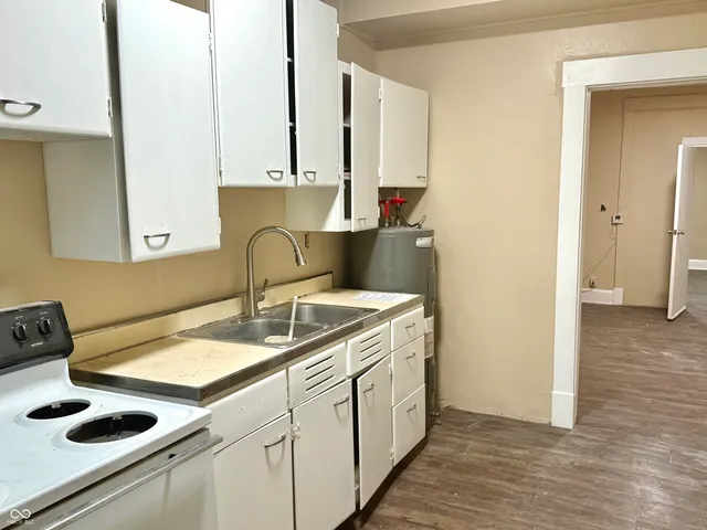 $105,000 | 802 1/2 North Mulberry Street, Muncie, IN 47305