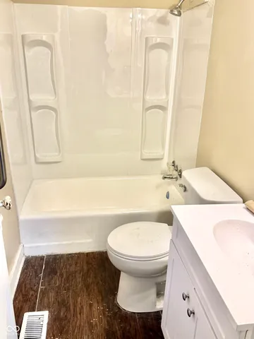 $105,000 | 802 1/2 North Mulberry Street, Muncie, IN 47305