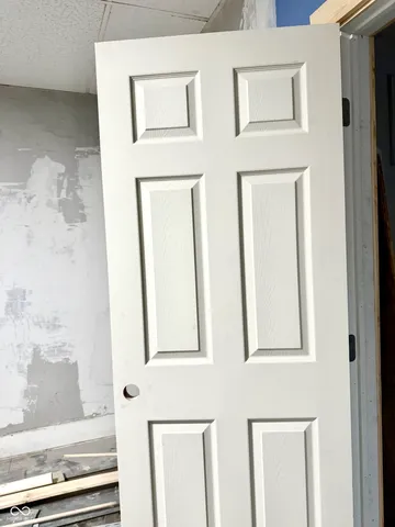 $105,000 | 802 1/2 North Mulberry Street, Muncie, IN 47305