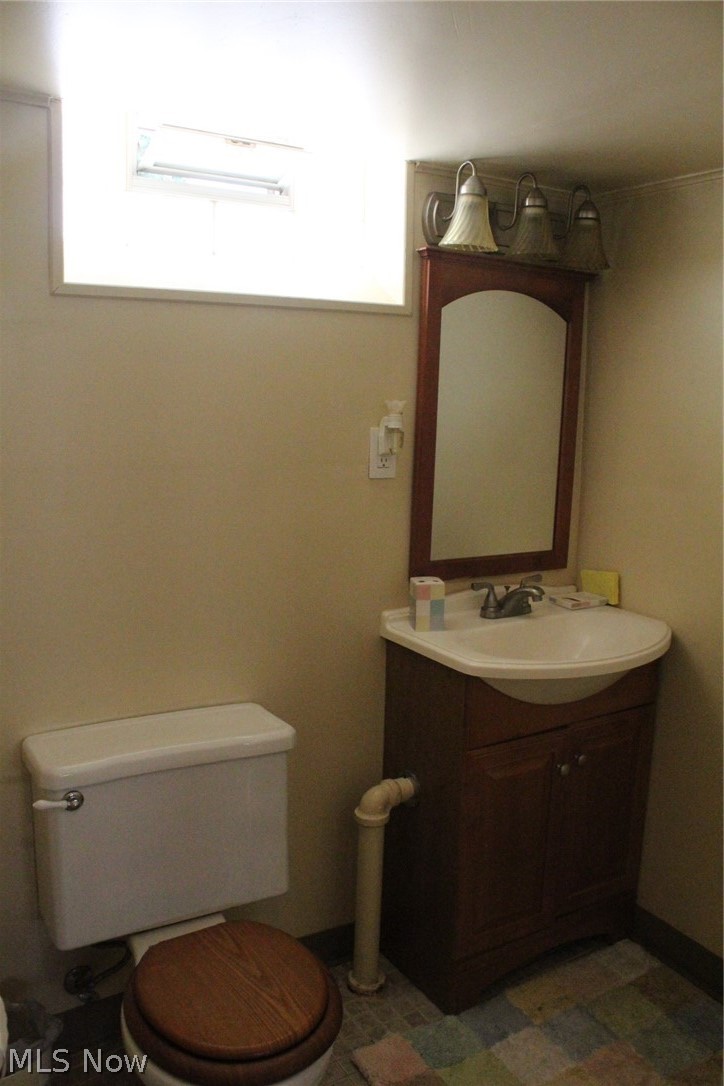 1166 Avondale Road Cleveland, OH 44121 - Photo 18 of 27