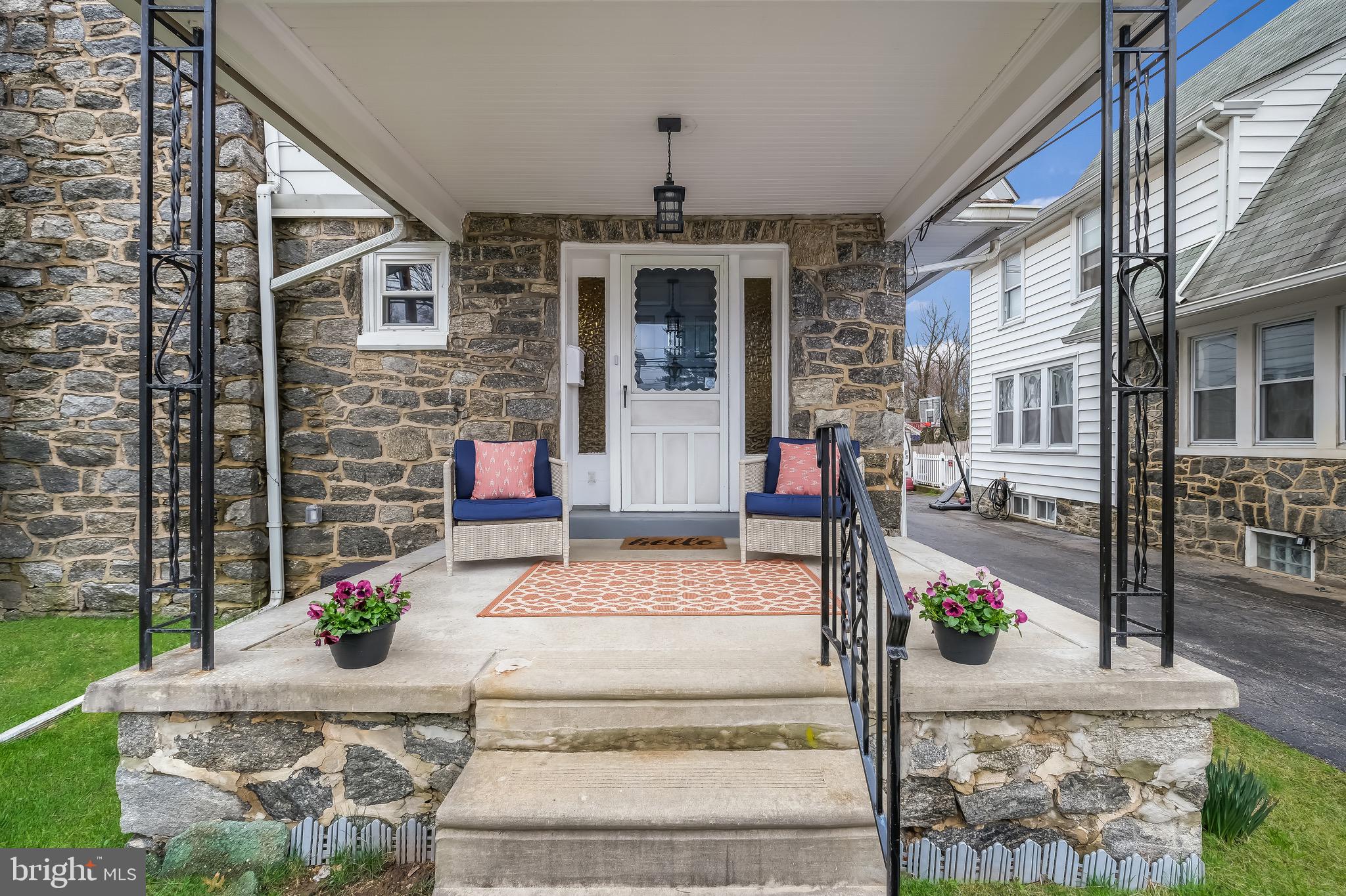 317 Powell Road Springfield, PA 19064 - Photo 4 of 33