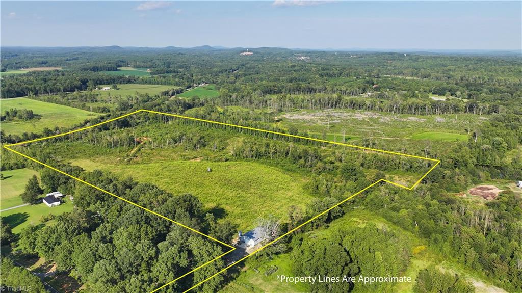 0 Hunt Road Denton, NC 27239 - Photo 2 of 24 Approximate property lines