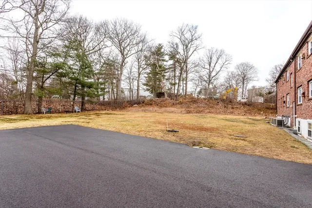 $2,200 | 157 Central Street, Unit 3, Foxboro, MA 02035