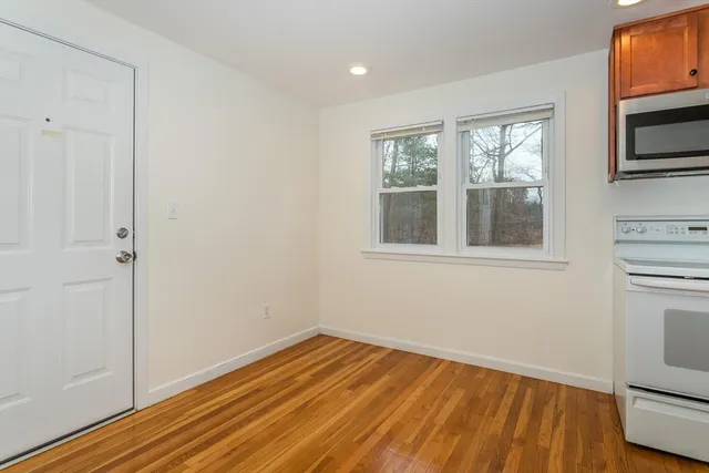 $2,200 | 157 Central Street, Unit 3, Foxboro, MA 02035