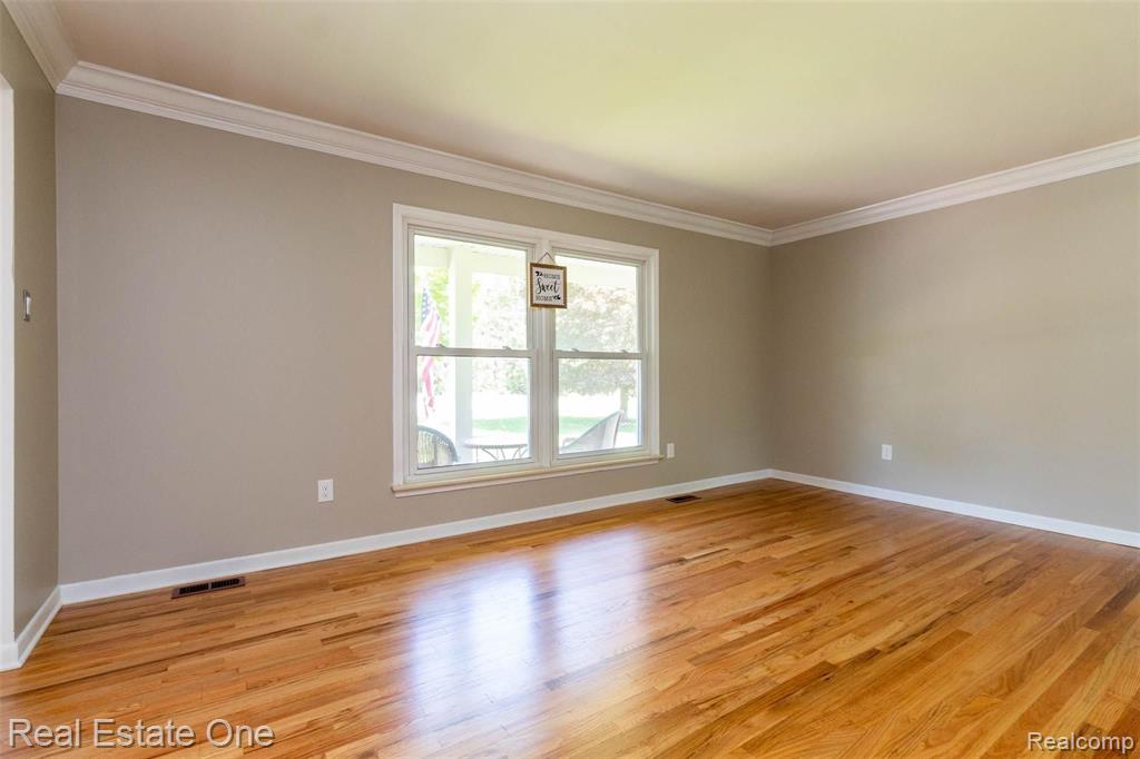 2963 West Wattles Road Troy, MI 48098 - Photo 7 of 29 Gallery Image 7
