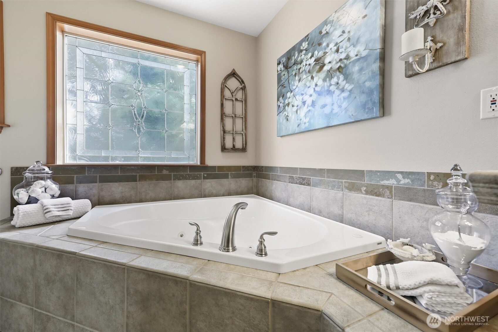 20615 39th Avenue Southeast Bothell, WA 98021 - Photo 22 of 36 a bathroom with a bathtub and shower