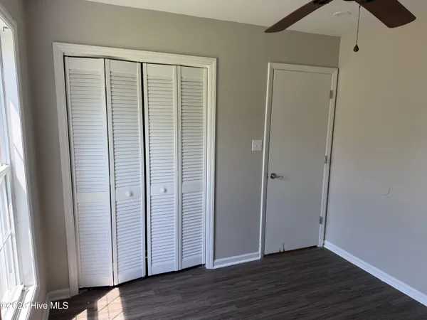 $1,400 | 203 Woodcrest Court, Jacksonville, NC 28540