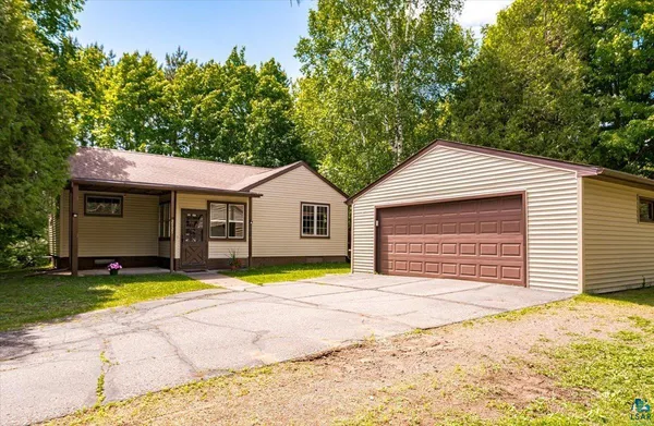 $300,000 | 2125 Swan Lake Road, Duluth, MN 55811