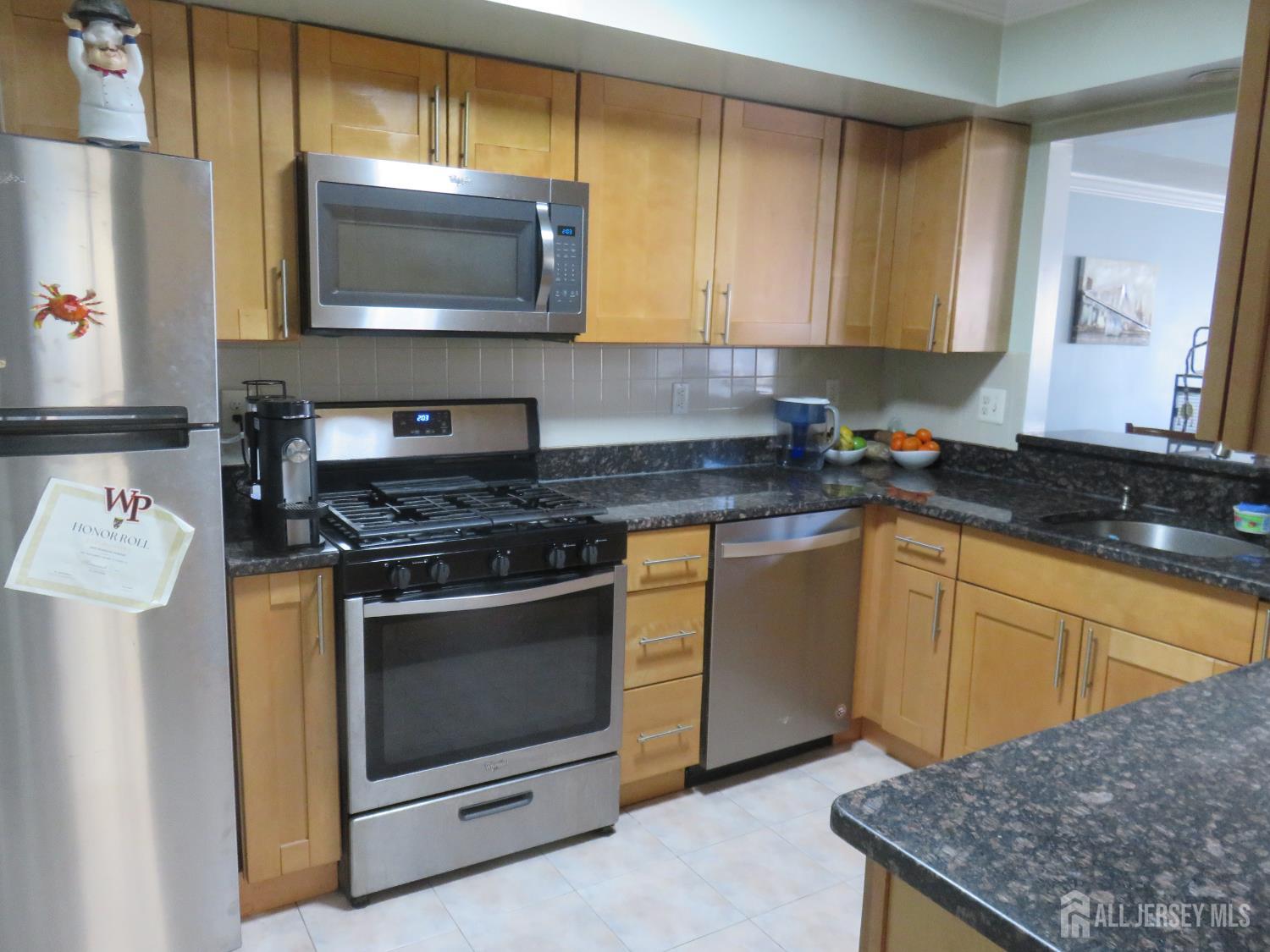 265 Front Street Perth Amboy, NJ 08861 - Photo 7 of 20