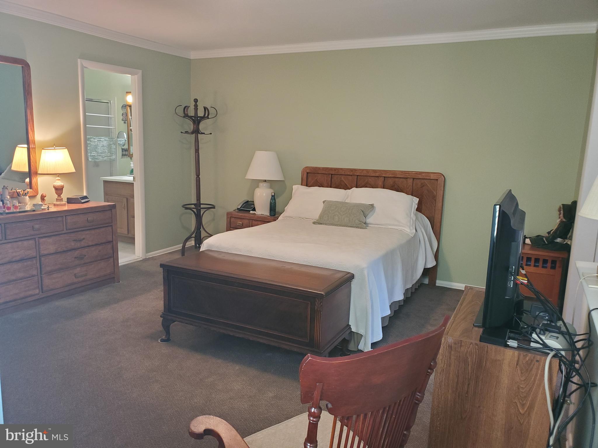 3402 Embarcadero Court Springfield, PA 19064 - Photo 22 of 27 Master bedroom